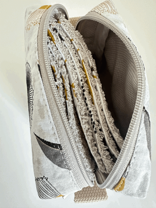POCHETTE ET 7 LINGETTES